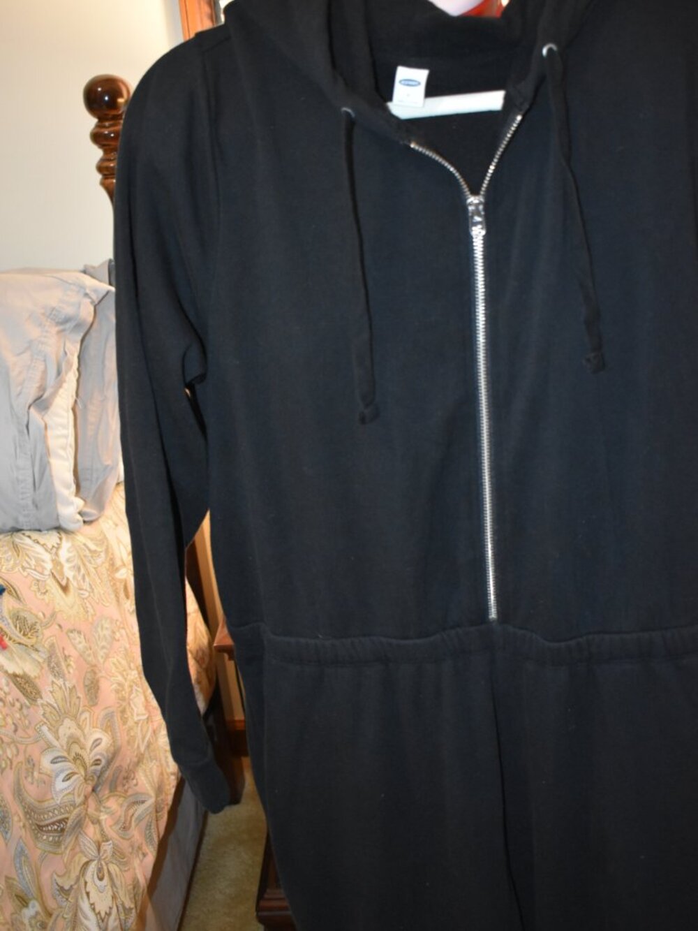 jumpsuit - Picture 2 of 9